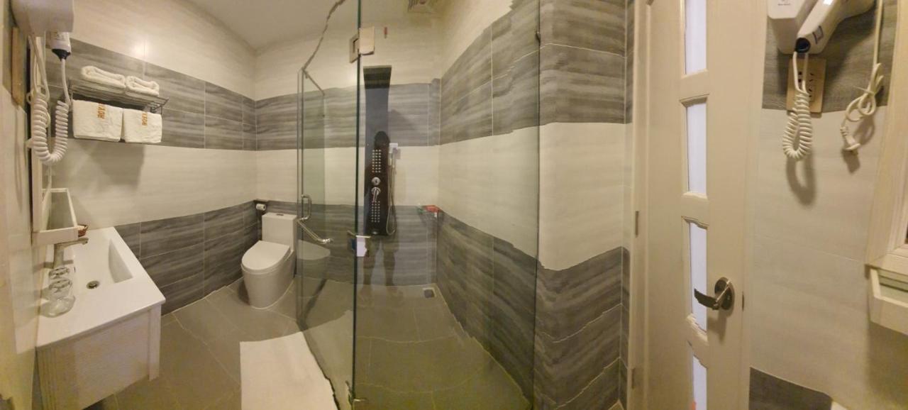 Royal Hotel Bac Lieu Экстерьер фото